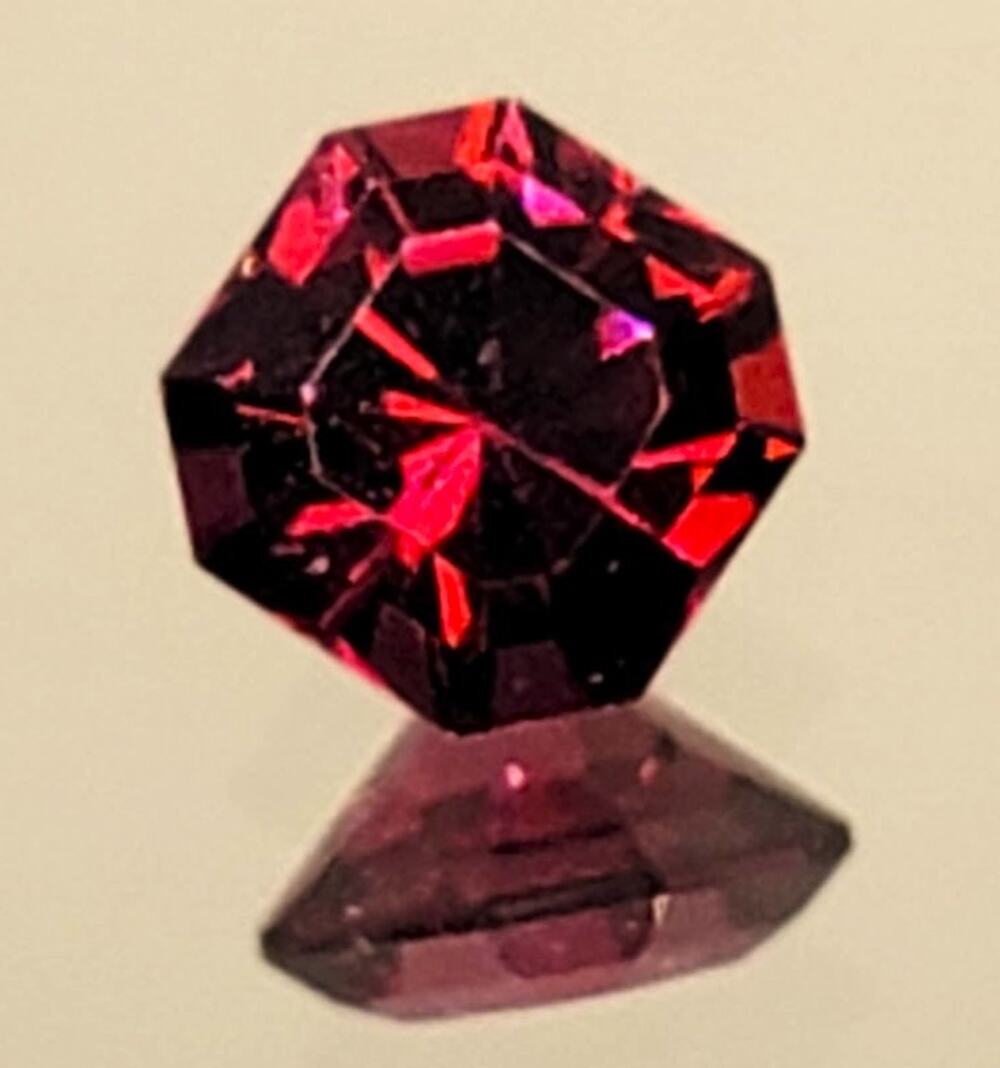 Stunning 2.2 Carat Rhodolite Garnet!!